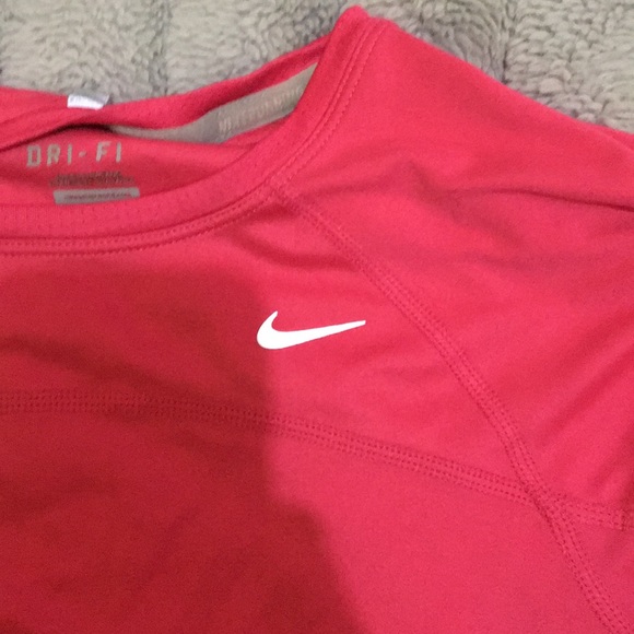 Nike dri-fit work out shirt - Picture 2 of 2